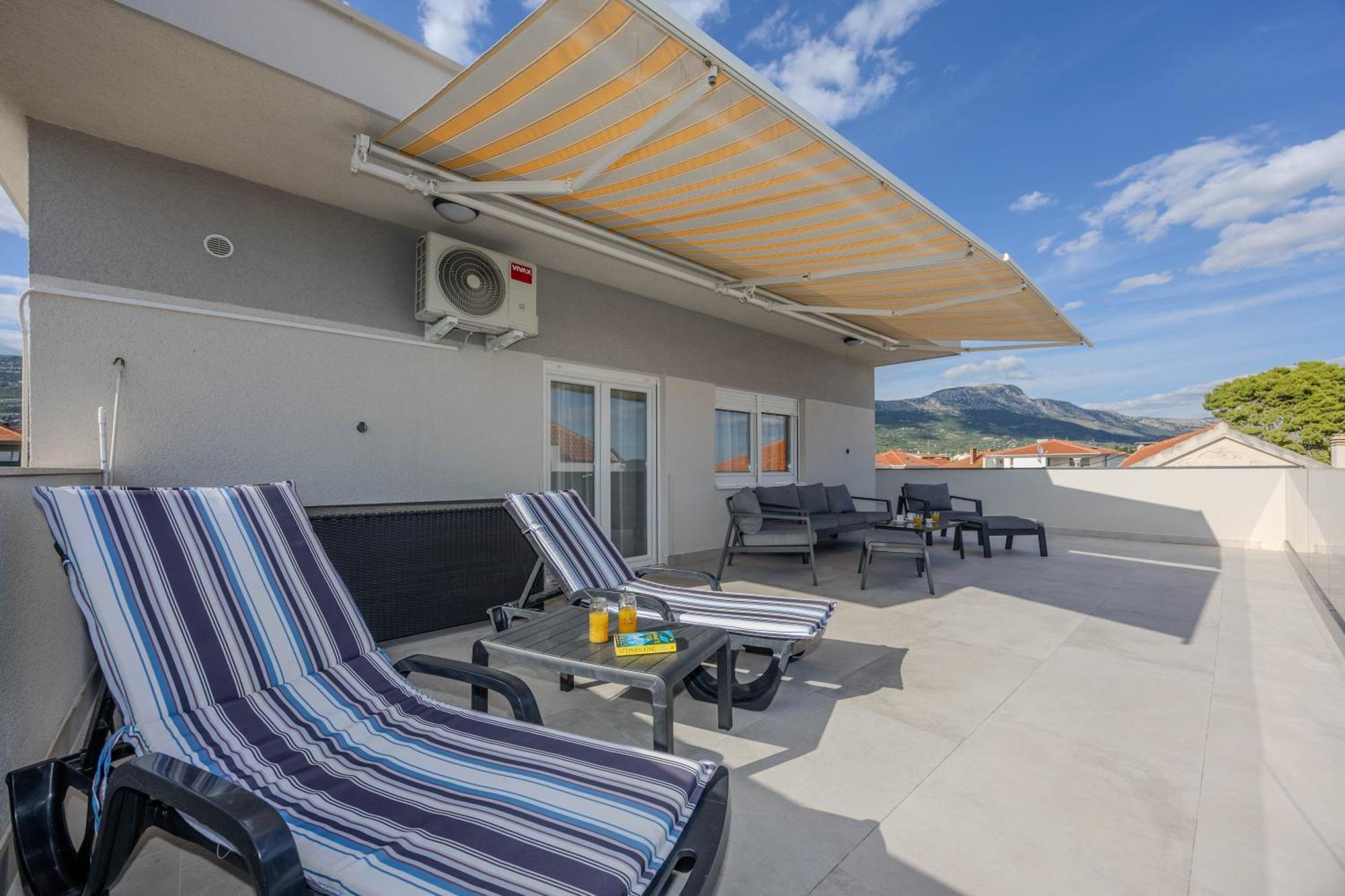 Apartment Terrace Kastela