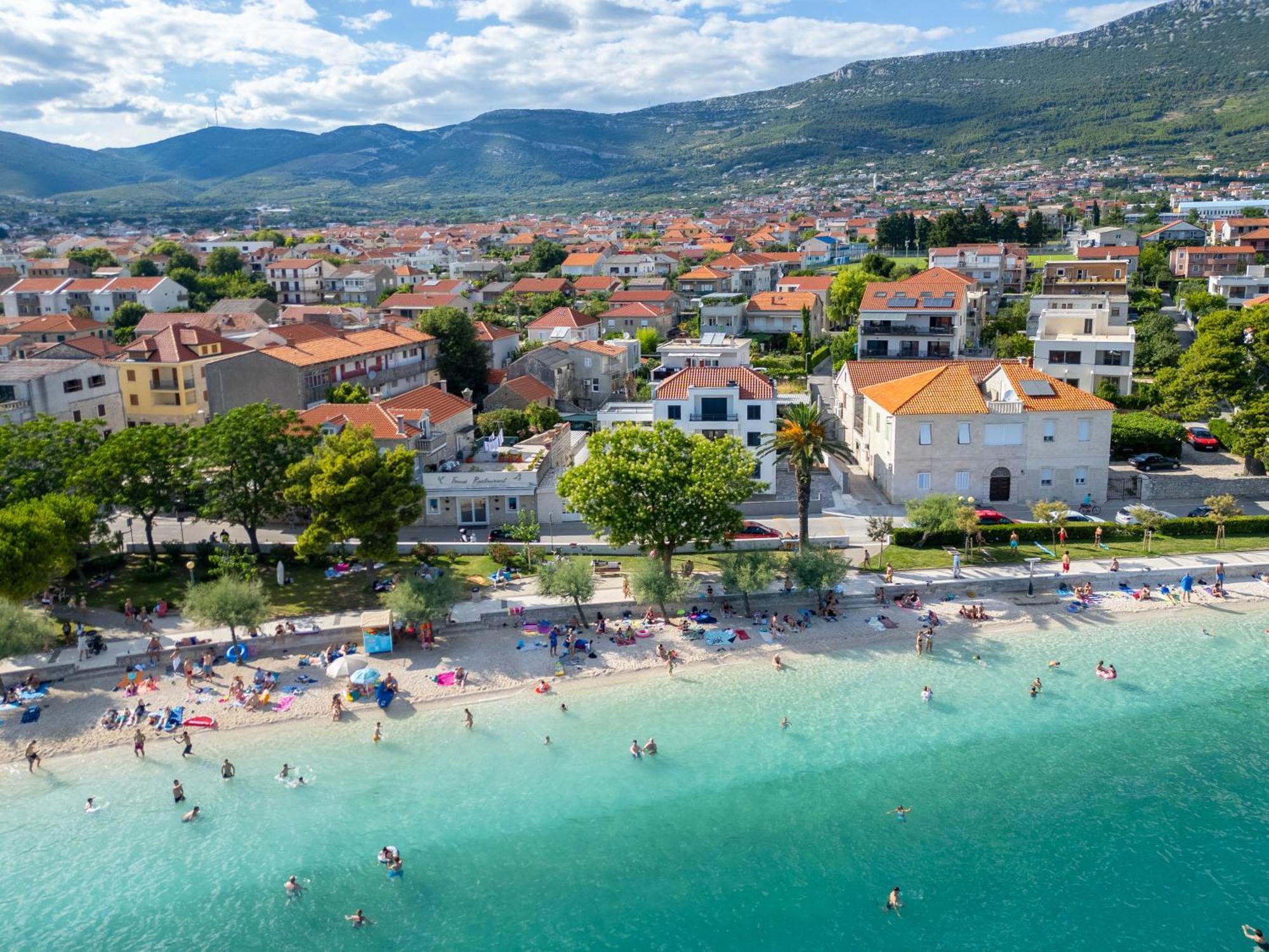 Terrace * Kastela
