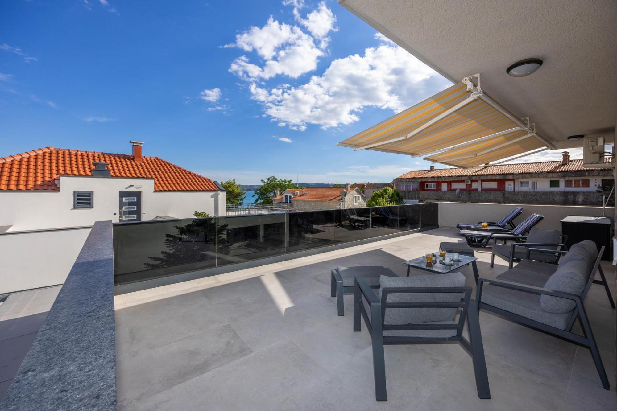 Apartment Terrace Kastela