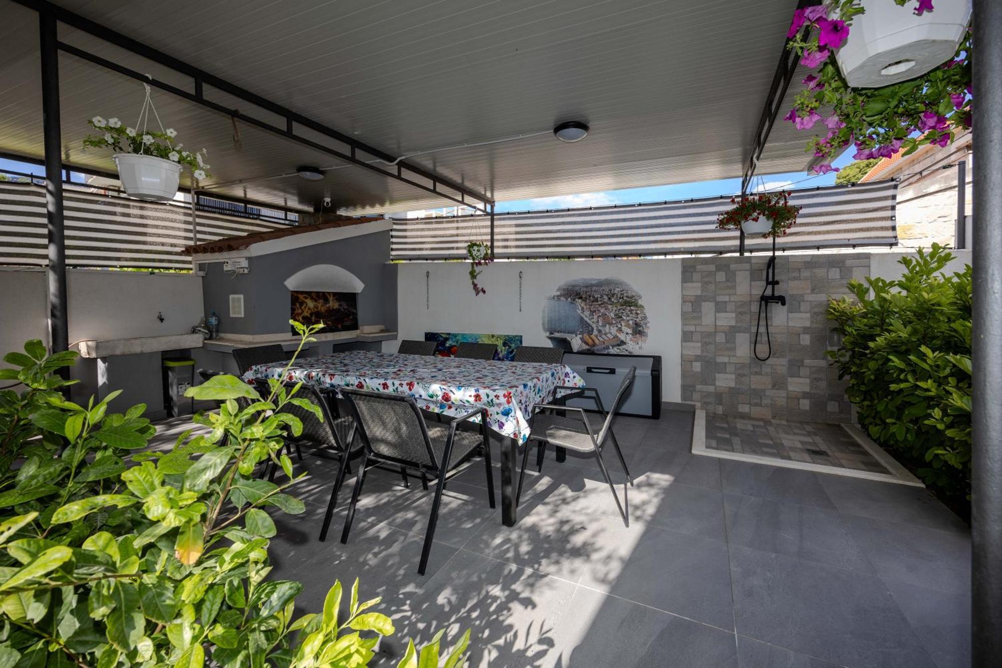 Terrace *